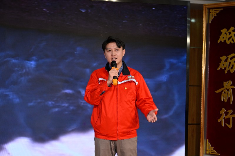 《念奴娇·重登疏勒见后来者》