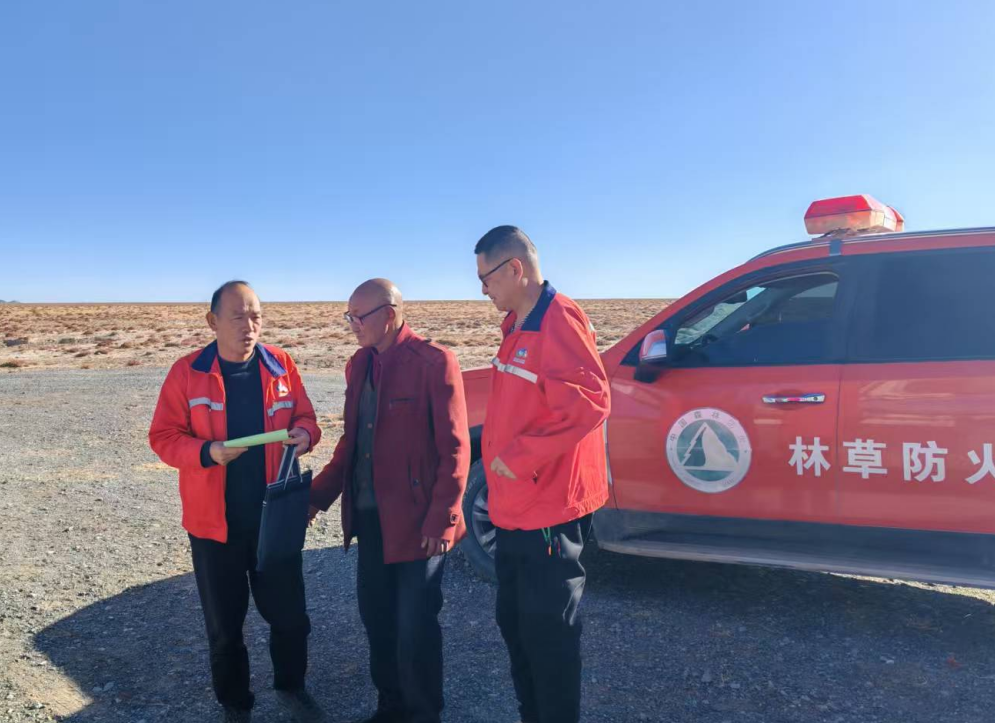 盐池湾管护中心石包城保护站开展森林草原防火暨安全隐患排查工作