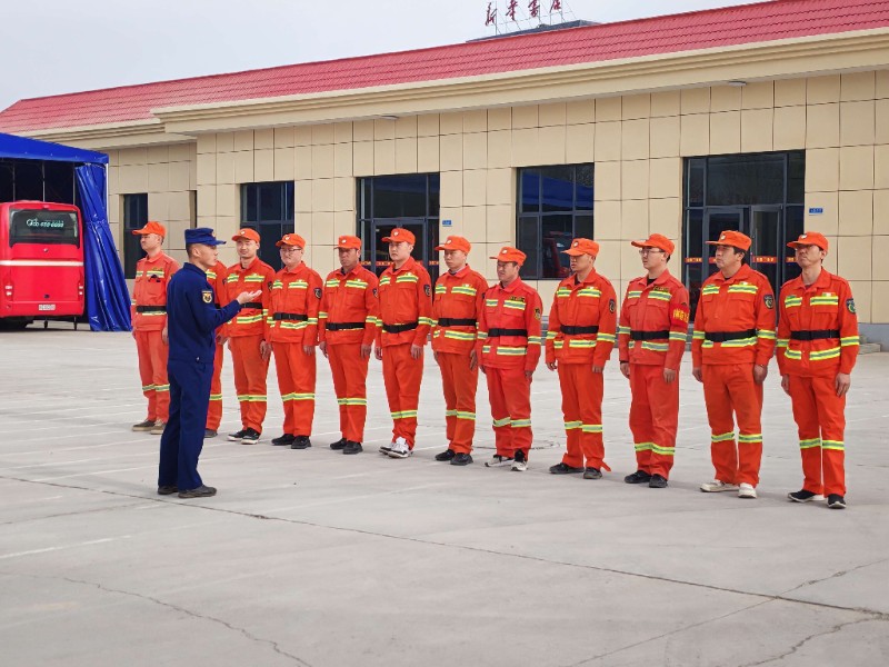 以训赋能   以练促防——太统崆峒山管护中心举办森林防灭火实战技能集训