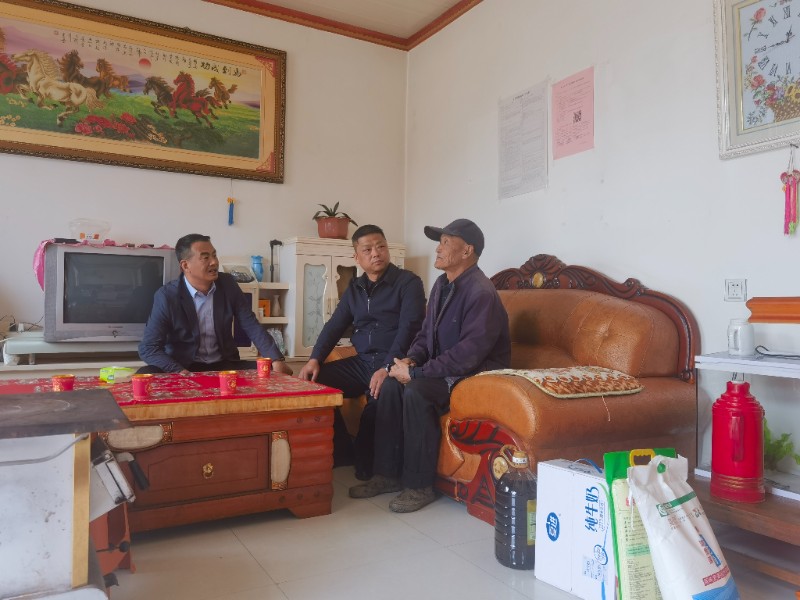 走访慰问送关怀  精准帮扶显担当 ——太统崆峒山管护中心开展2026年帮扶及结对关爱行动