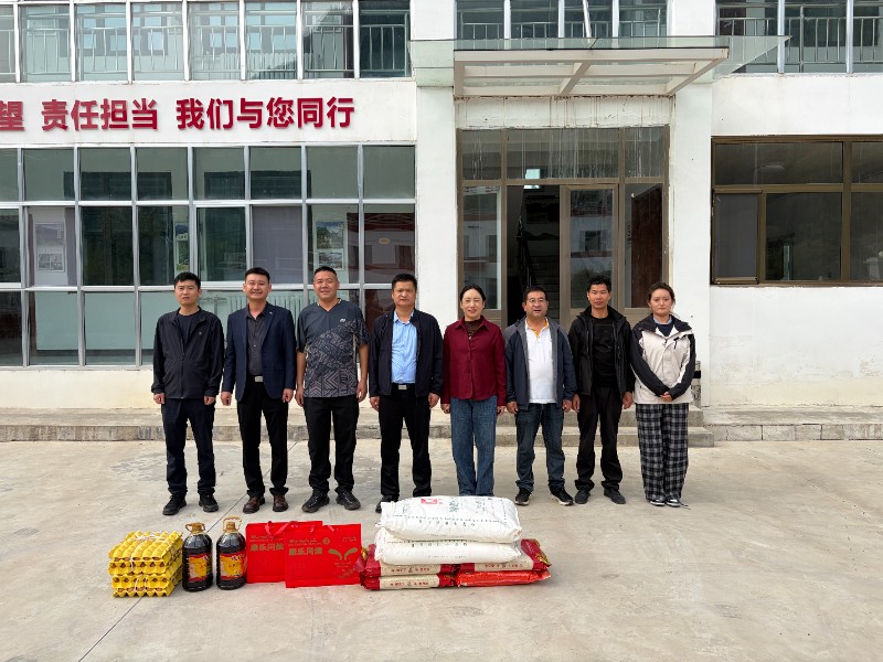 莲花山管护中心开展双节前安全督查慰问 做好景区安全生产保障工作