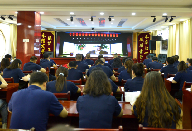 1718695785376220.png 学习先进事迹照片.png