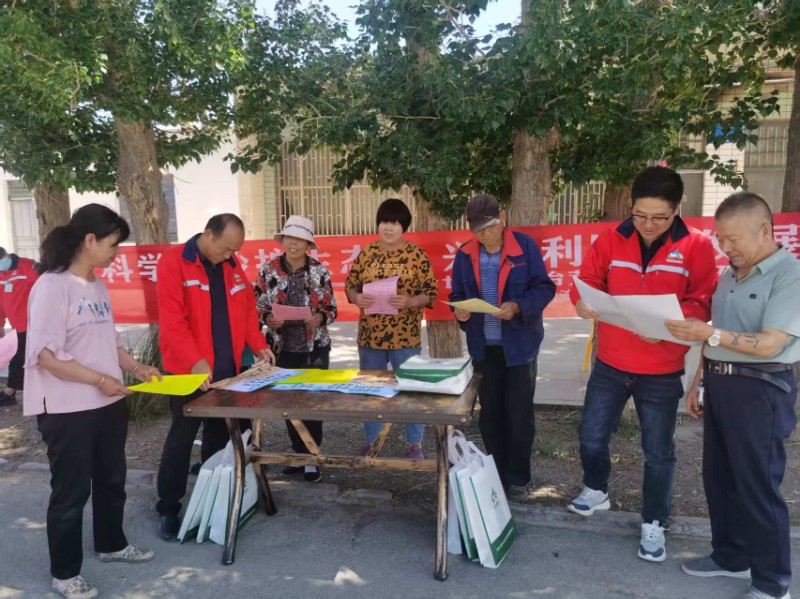 1750813837385894.jpg 科学治沙筑屏障 兴业利民绘新篇.jpg