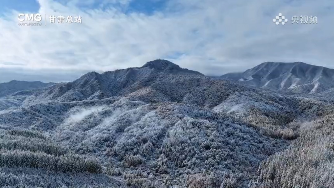 【央视频】甘肃太子山“变身”成斑斓与素白交织的秘境